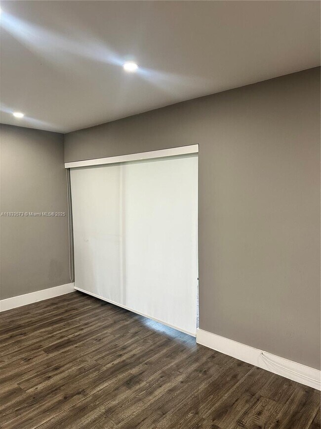 Building Photo - 9449 SW 76th St