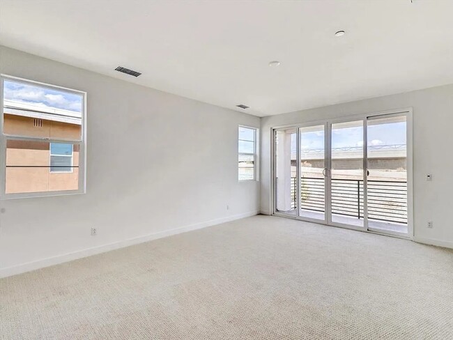 Building Photo - 6574 Tesla Ln