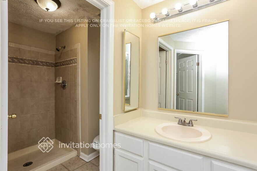 Building Photo - 5571 Dove Trce