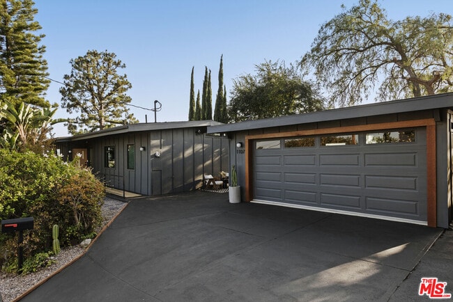 Building Photo - 1107 Le Gray Ave