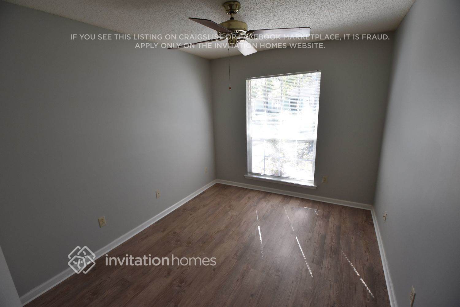 Building Photo - 11179 Barbizon Cir E