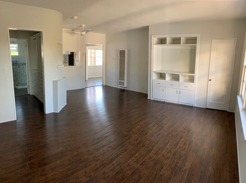 Building Photo - 17th Street Villas