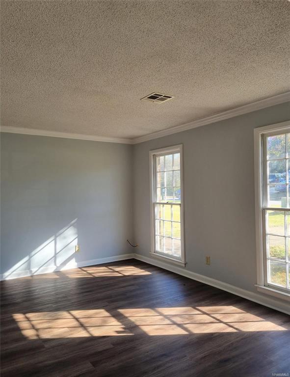 Building Photo - 2044 Edinburgh Dr