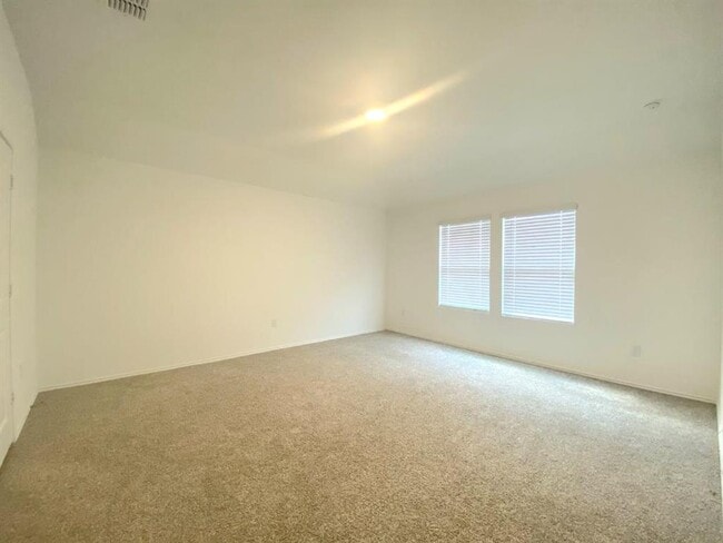 Building Photo - 12320 Silversmith Ln