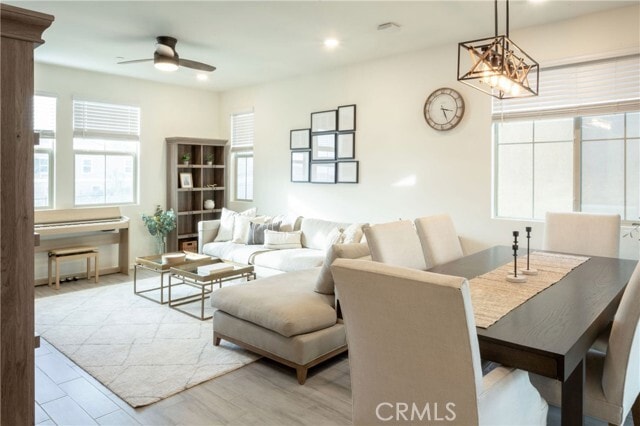 Building Photo - 893 Mango Ct