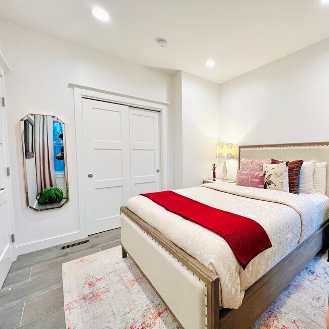 Bedroom closet - 4206 Pomona Ave