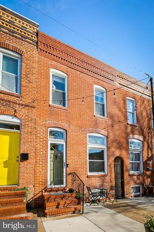 Building Photo - 719 S Montford Ave