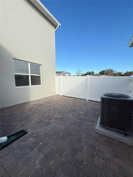 Building Photo - 2332 Rider Rain Ln