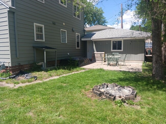 Building Photo - 108 N Russel (Sublease) "Flexible Move in ...