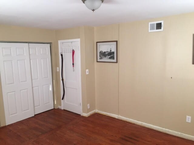 Building Photo - 2601 Millvale Ave