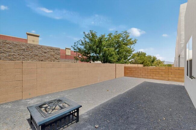 Building Photo - 9609 Sage Ranch Ct