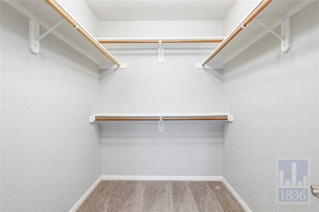 Building Photo - 10505 Walpole Ln