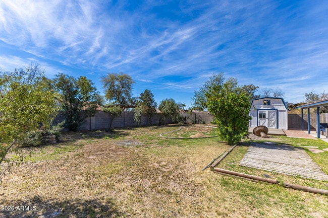 Building Photo - 4743 W Villa Theresa Dr