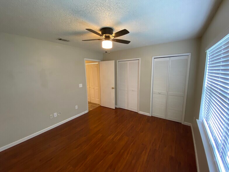 Building Photo - 3228 Vishaal Dr