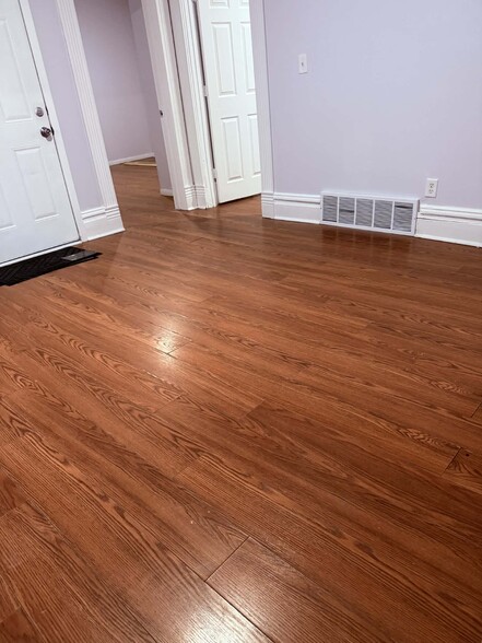 Building Photo - 759 Charles Ave