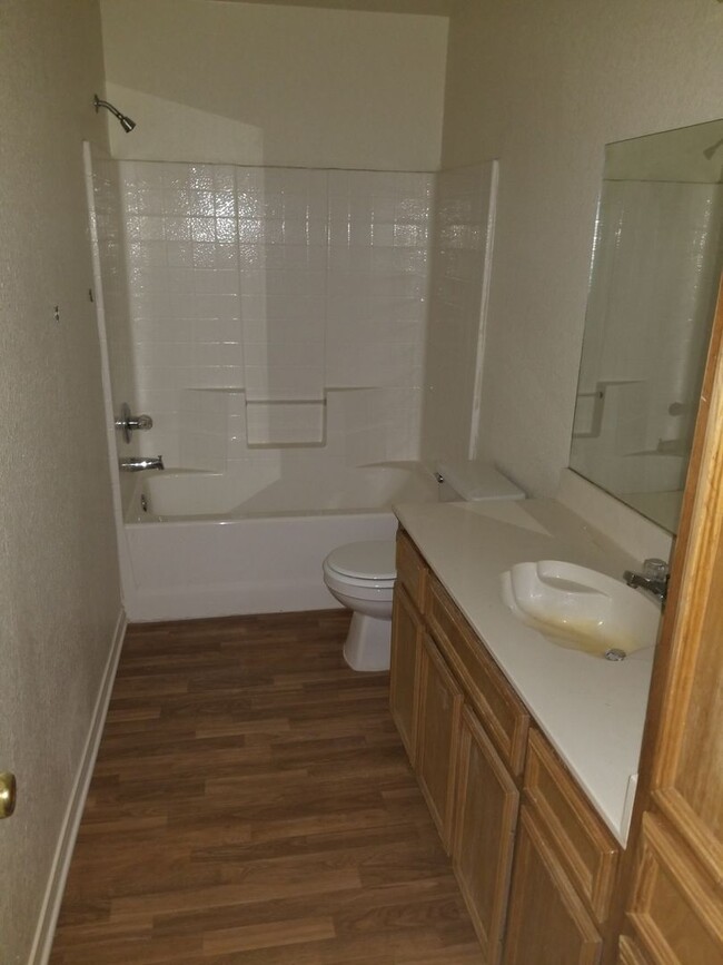 Building Photo - 3801 Hitchrock Dr
