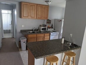 Building Photo - 5723 S 34th Ave