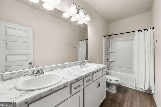 Building Photo - 228 Whitneys Wy