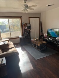 Building Photo - Two Bedroom One Bath Upper Unit in Duplex