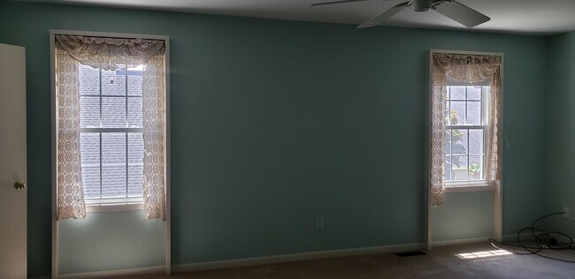 Building Photo - 800 Buffington Ct
