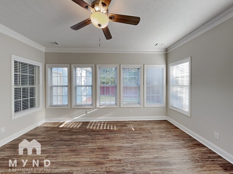 Building Photo - 4075 Springvale Way
