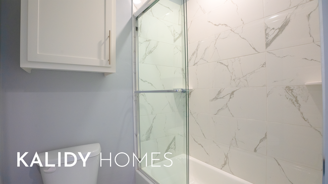 Building Photo - 303 Kirks Holw