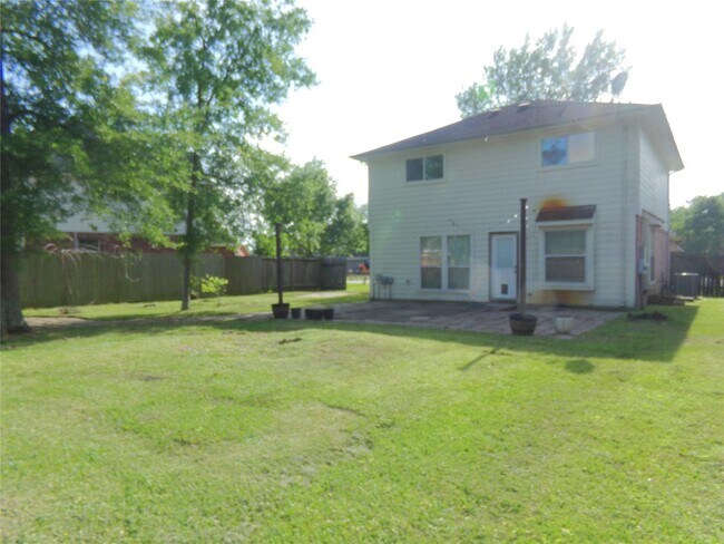 Building Photo - 16810 Deck Ct