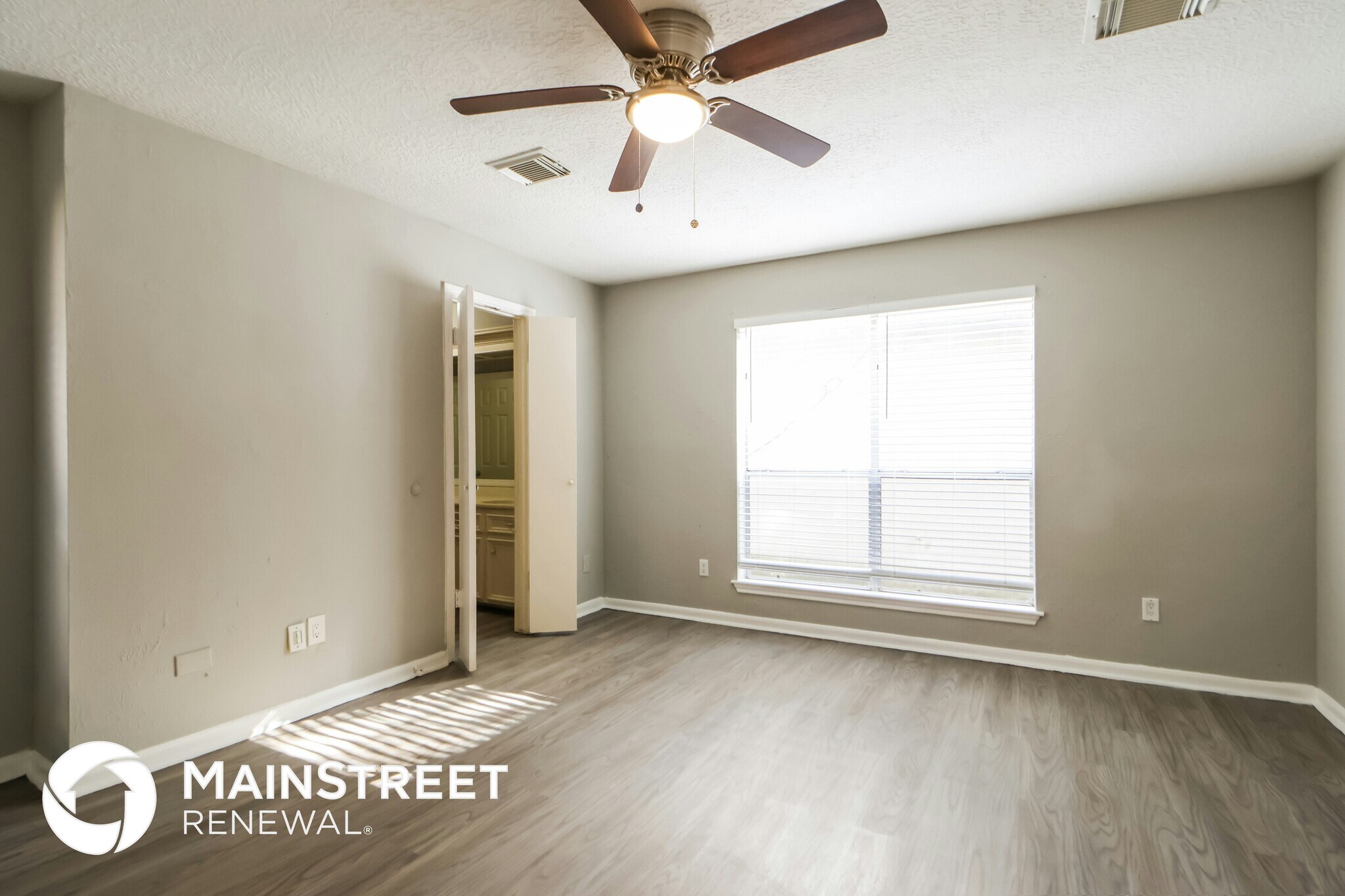 Building Photo - 1607 Bodart Cir