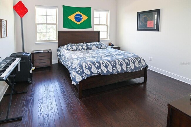 Building Photo - 15704 Marina Bay Dr