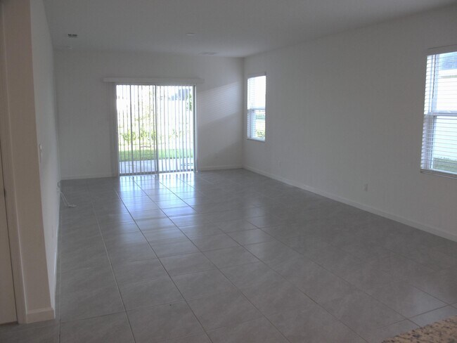 Building Photo - 12221 Nettuno Wy