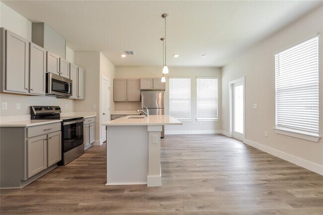 Building Photo - 360 Whiteheart Dr