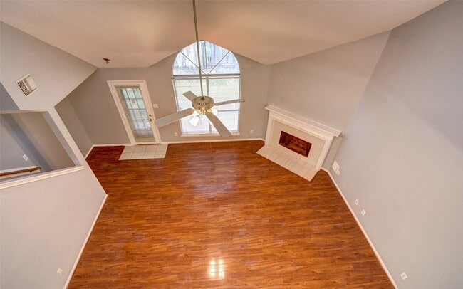 Building Photo - 2114 Whirlaway Dr