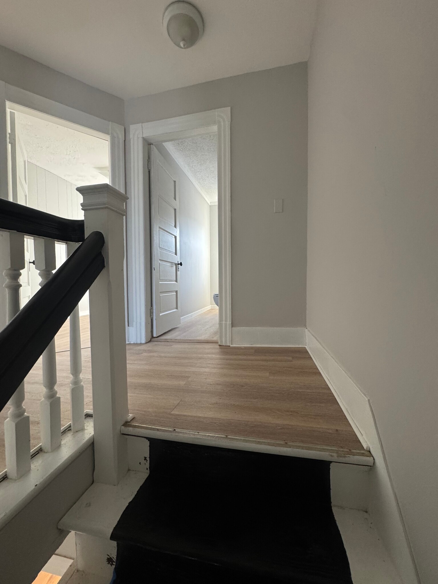 Building Photo - 2 Clinton St