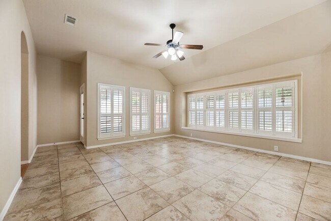 Building Photo - Luxury Living at FairWays North at Westridge