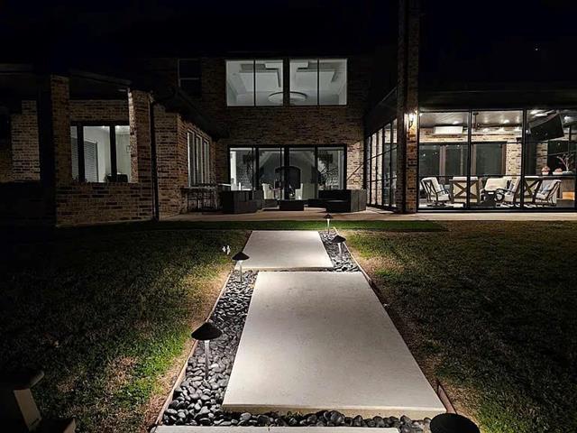 Building Photo - 3824 Harvest Glen