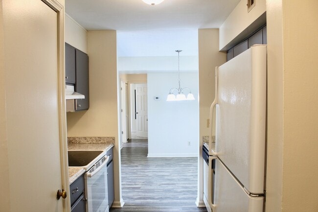 Building Photo - 1030-3 Blue Ridge Dr