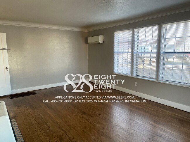 Building Photo - AVAILABLE NOW! CUTE 1st FLOOR 1 BED/1 BATH with BONUS ROOM IN NW OKC!