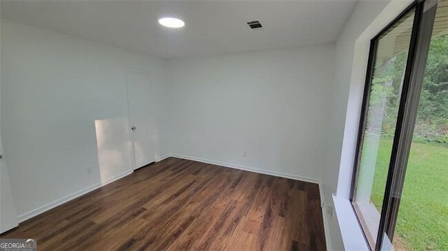 Building Photo - 389 Rosser Rd