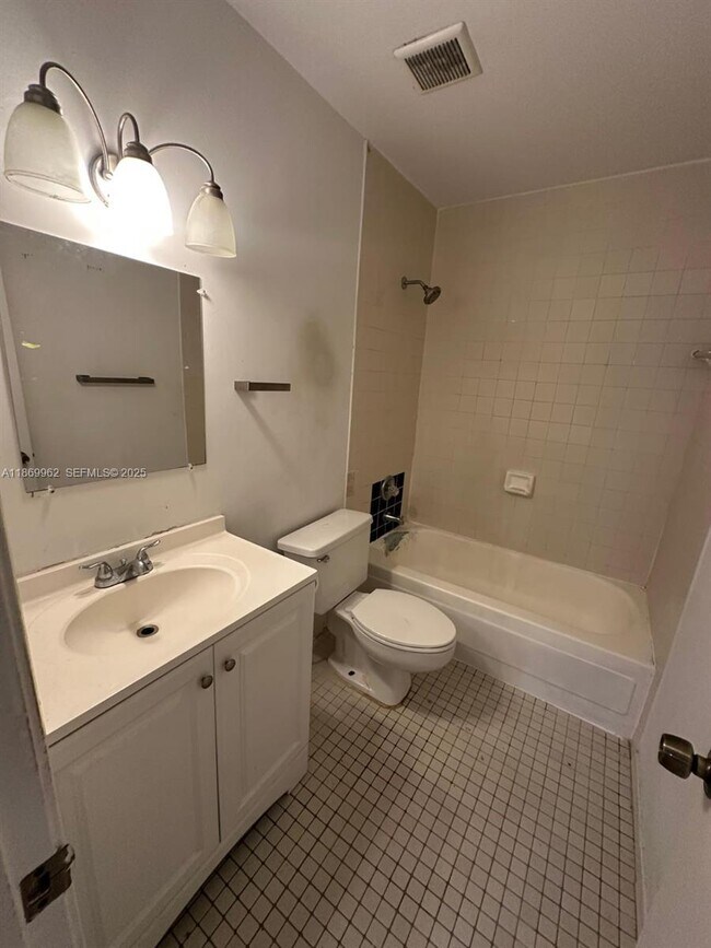 Building Photo - 7555 SW 153rd Pl