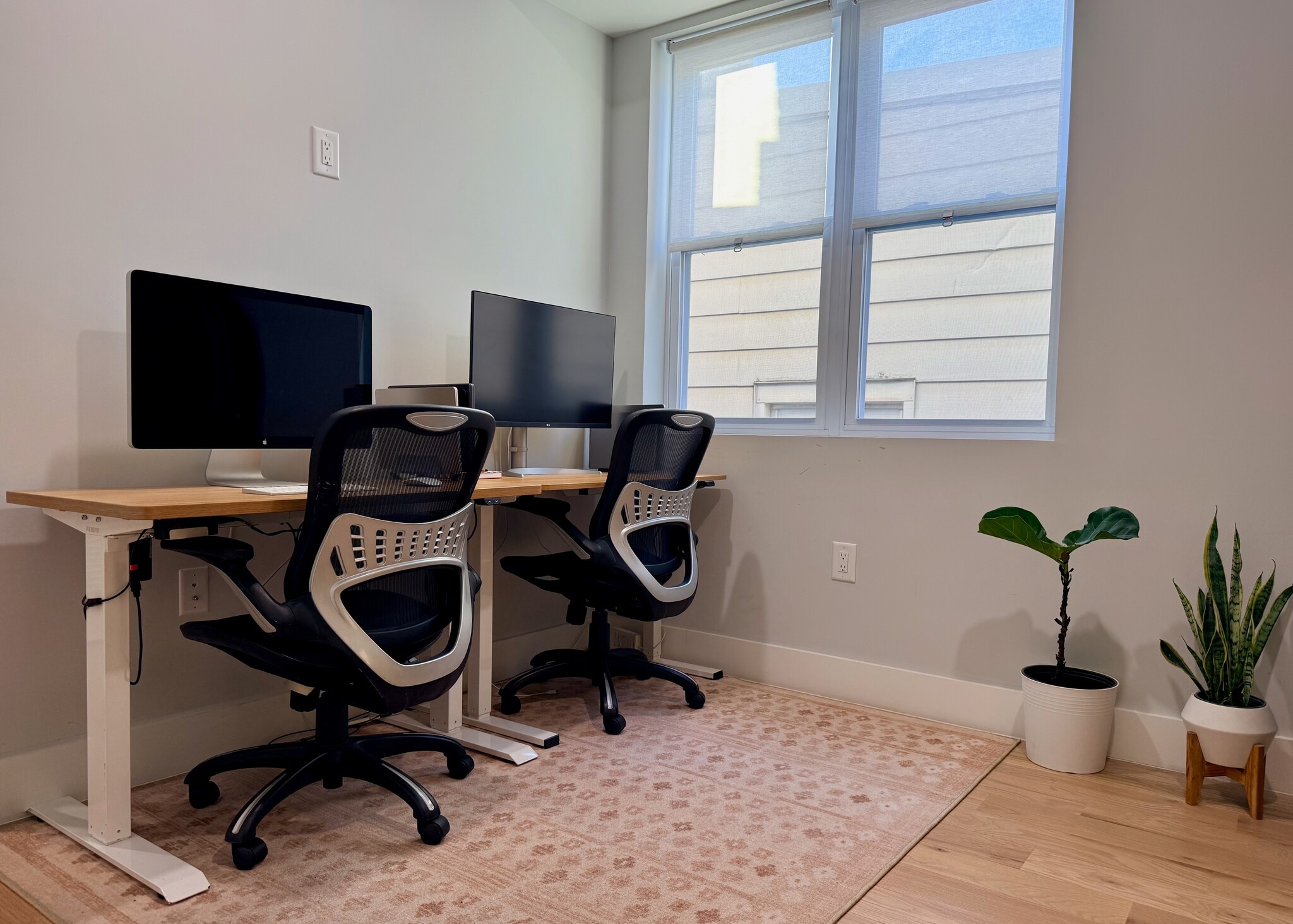 Multi-Functional Bedroom / Office Space with Space-Saving Murphy Bed - 443 Bergen Ave