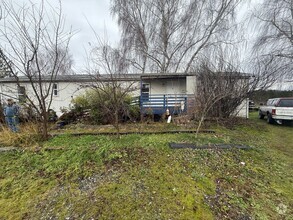 Building Photo - Two  Bedroom In Quite Rural Location