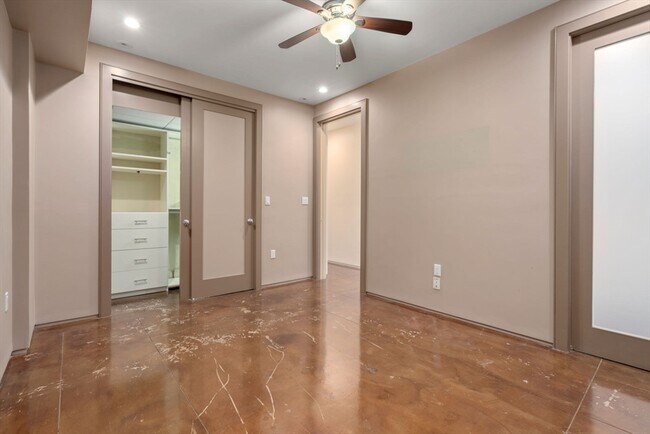 Building Photo - 36 A St