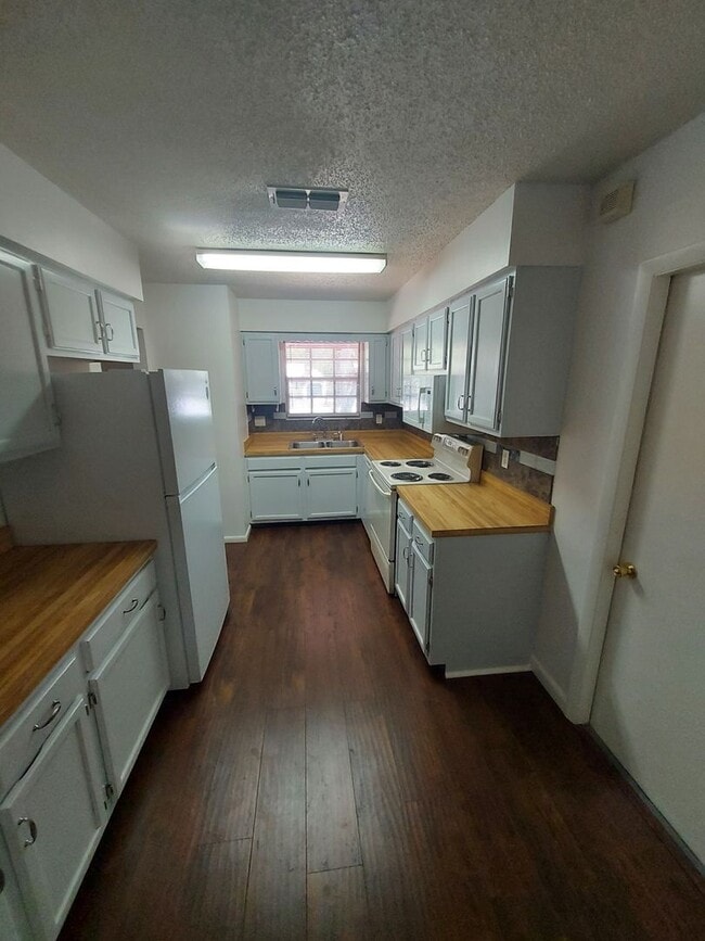 Building Photo - 8972 SE 87th Terrace