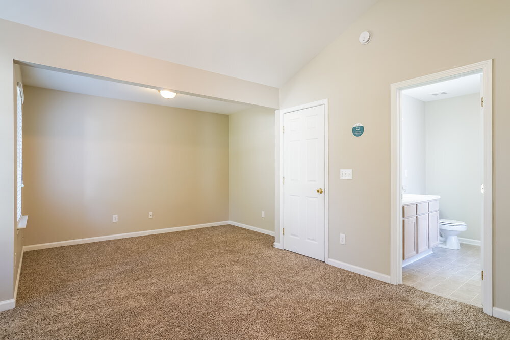 Building Photo - 5405 Kissimmee Ln