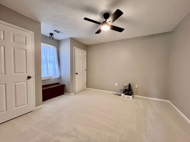 Building Photo - Beautiful 3 bedroom home in Bloomingdale minutes from Pooler