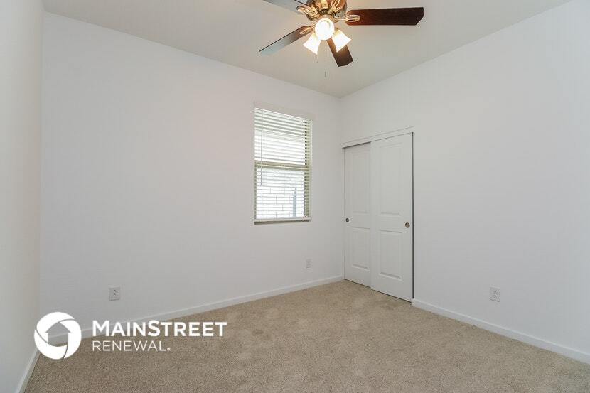 Building Photo - 22658 N Chase Dr