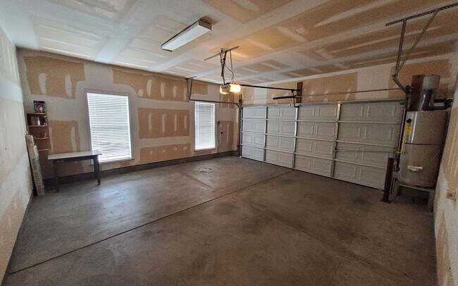 Building Photo - 600 Brutsch Avenue