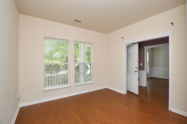Building Photo - Elegant 4-bedroom Home in Desirable Callonwood Neighborhood in Matthews, NC