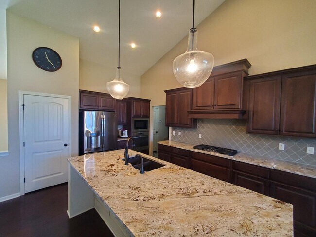 Building Photo - Pristine luxury Home in North Andover Neig...