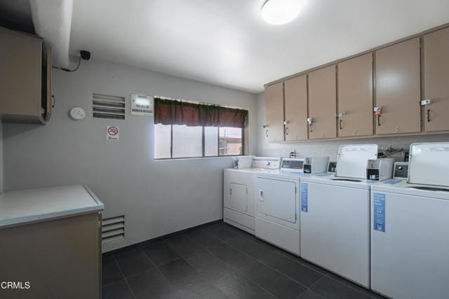 Building Photo - 1244 W 9th St